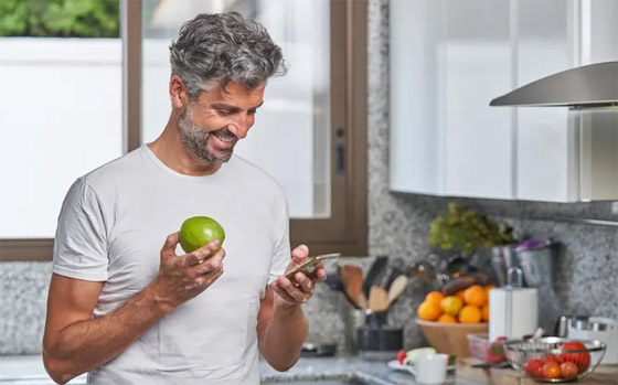 لتفادي الشيب المبكر.. إليكم هذه الأطعمة الـ8 المثالية صورة رقم 9