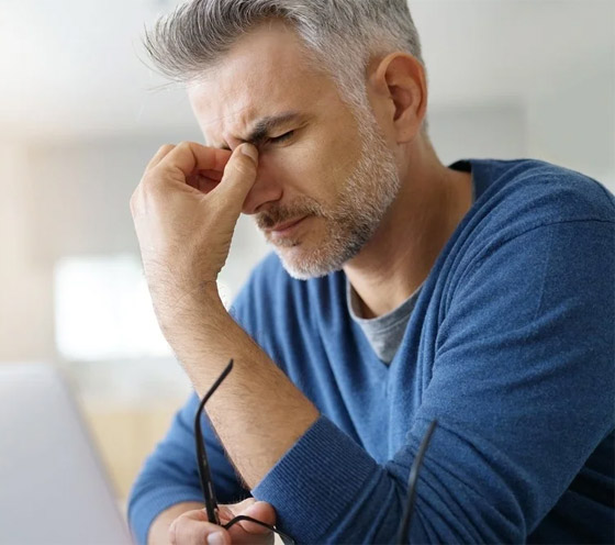 سبب الغثيان وزيادة حدة الآلام.. ما علاقة الصداع النصفي بفرط حاسة الشم؟ صورة رقم 7