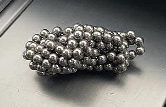 تحدي تيك توك ينهي حياته.. طفل يبتلع 10 مغناطيسات ليبهر متابعيه! صورة رقم 4