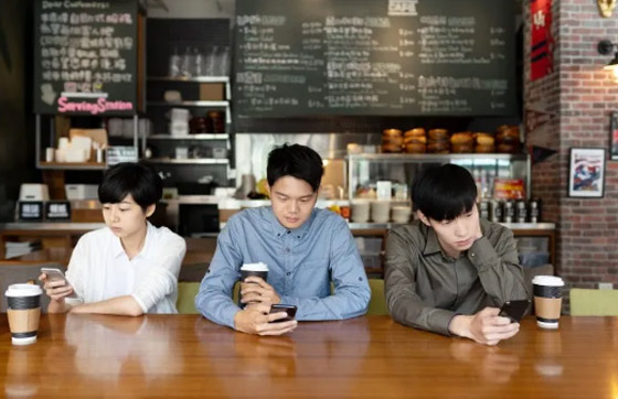 8 أشياء ضد القانون لكن نفعلها بشكلٍ يومي! صورة رقم 3