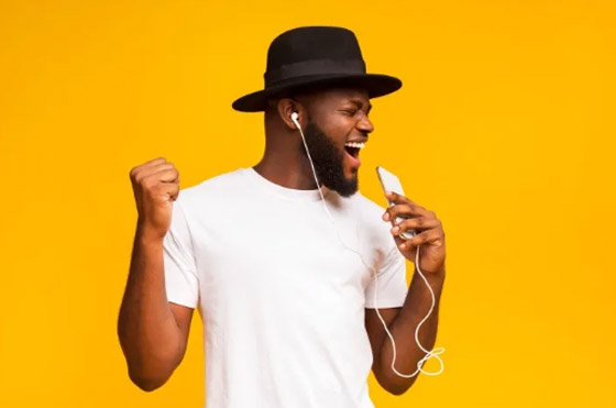 8 أشياء ضد القانون لكن نفعلها بشكلٍ يومي! صورة رقم 6