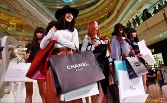 هل تعيد النظر في عادات الإنفاق؟ 8 أشياء لا ينفق الأثرياء أموالهم عليها! صورة رقم 3