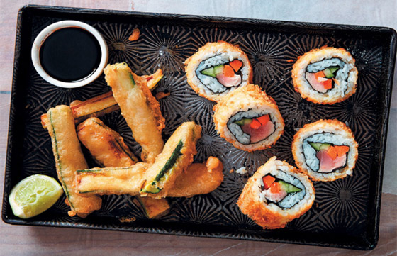 إليكم طريقة تحضير رولات التوست بالتونة الخفيفة والشهية صورة رقم 8