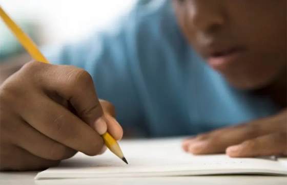 الكتابة اليدوية تعزز تواصل الدماغ والتعلم صورة رقم 1