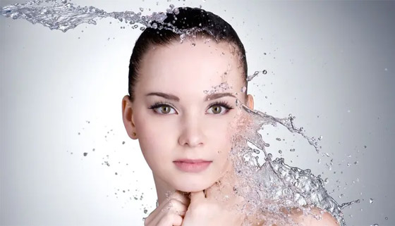 حقيقة أم وهم: هل يقوم الماء البارد بجعل الشعر أكثر لمعانا؟ صورة رقم 4