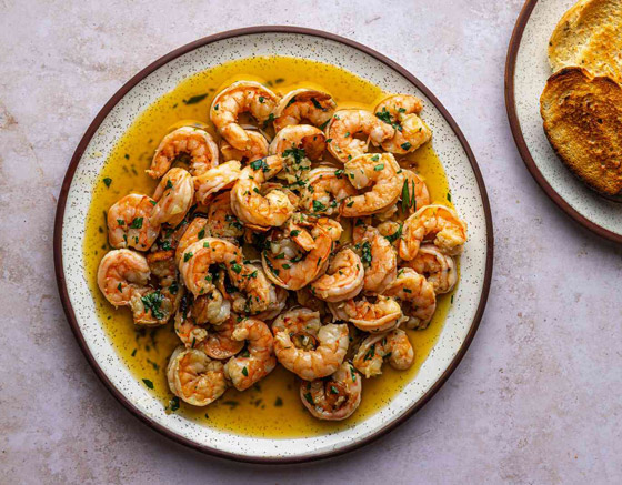 إليكم طريقة تحضير روبيان بالطريقة الأندلسية المميزة صورة رقم 6