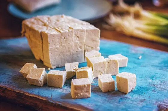 10 فوائد صحية مدهشة لتناول التوفو بانتظام.. تعرفوا عليها صورة رقم 1