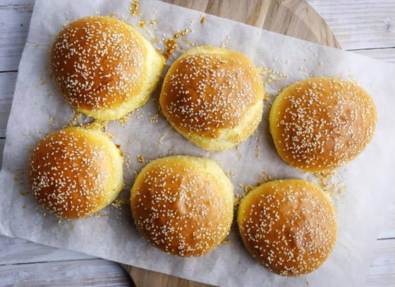 إليكم طريقة تحضير خبز البطاطس للبرجر الصحي والشهي صورة رقم 1