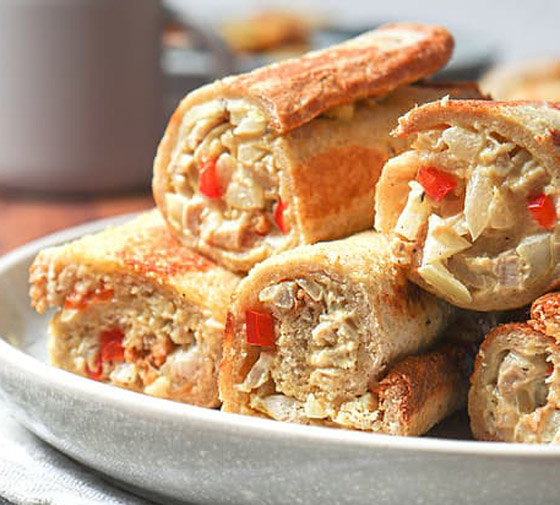 إليكم طريقة تحضير رولات التوست بالدجاج الشهية والسريعة صورة رقم 6