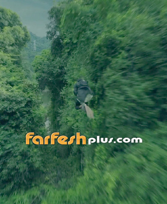 أشبه بالحلم.. فيديو مدون سفر يُحلق على مكنسة مثل (هاري بوتر) في ماليزيا صورة رقم 5