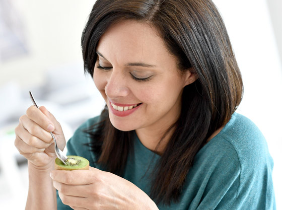 تريد خسارة الوزن وتحسين المزاج؟ تعرف على فوائد الكيوي الساحرة صورة رقم 2