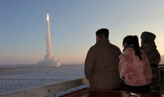 مفاجأة يفجرها جاسوس.. للزعيم الكوري كيم ولد سري يُسبب له الإحراج! صورة رقم 7 مفاجأة يفجرها جاسوس.. للزعيم الكوري كيم ولد سري يُسبب له الإحراج! صورة رقم 7