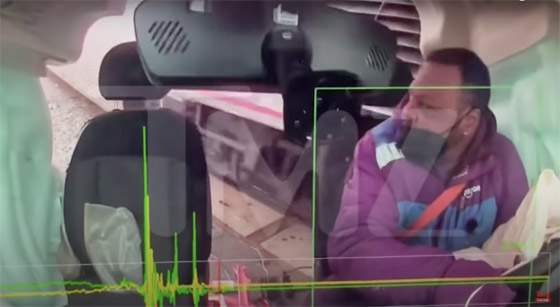 فيديو: شاحنة توصيل أمازون تنقسم لنصفين بعد حادث قطار.. هذا مصير السائق! صورة رقم 3 فيديو: شاحنة توصيل أمازون تنقسم لنصفين بعد حادث قطار.. هذا مصير السائق! صورة رقم 3