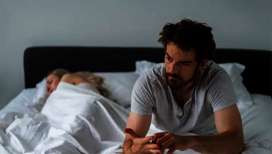 إذا كنت تعاني من الاستيقاظ ليلا.. إليك الأسباب والحل صورة رقم 1