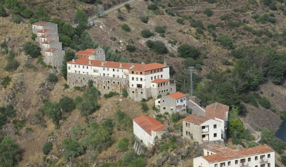 تضم 64 منزلا خاليا! زوجان يشتريان قرية إسبانية مهجورة، وهذا سعرها صورة رقم 6 تضم 64 منزلا خاليا! زوجان يشتريان قرية إسبانية مهجورة، وهذا سعرها صورة رقم 6