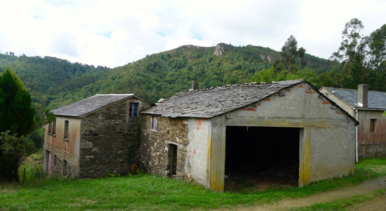 تضم 64 منزلا خاليا! زوجان يشتريان قرية إسبانية مهجورة، وهذا سعرها صورة رقم 7 تضم 64 منزلا خاليا! زوجان يشتريان قرية إسبانية مهجورة، وهذا سعرها صورة رقم 7