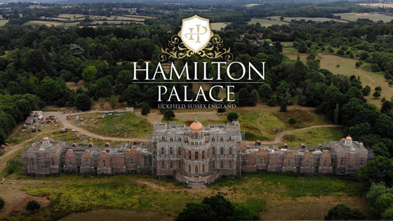 قصر فخم يثير الجدل ببريطانيا! مالكه سجن وتركه يتعفن منذ أربعة عقود صورة رقم 5 قصر فخم يثير الجدل ببريطانيا! مالكه سجن وتركه يتعفن منذ أربعة عقود صورة رقم 5