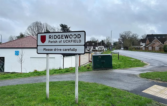 قصر فخم يثير الجدل ببريطانيا! مالكه سجن وتركه يتعفن منذ أربعة عقود صورة رقم 23 قصر فخم يثير الجدل ببريطانيا! مالكه سجن وتركه يتعفن منذ أربعة عقود صورة رقم 23