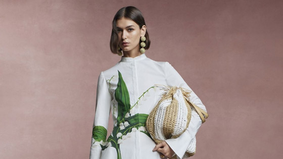 تعرفي على اتجاهات حقيبتكِ الصيفية لعام 2024 صورة رقم 7