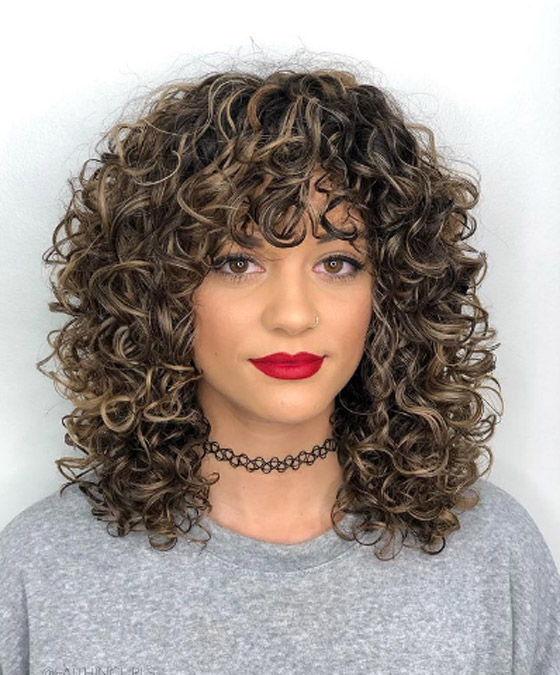 قصات شعر تعطي كثافة للشعر الخفيف.. لا تتردّدي في اعتمادها صورة رقم 5