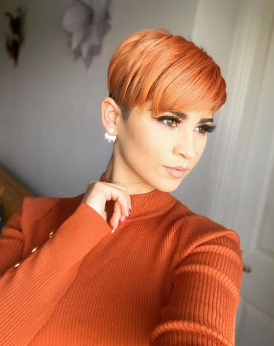 قصات شعر تعطي كثافة للشعر الخفيف.. لا تتردّدي في اعتمادها صورة رقم 6