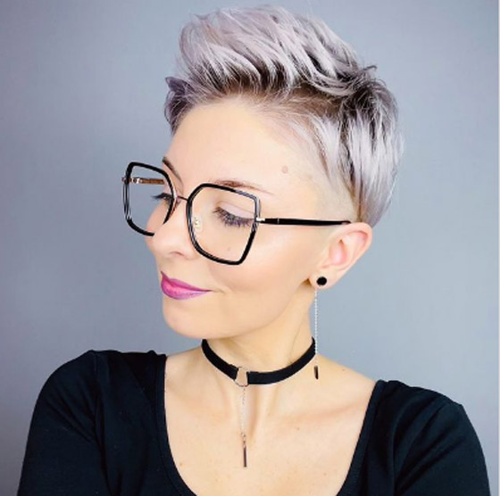 قصات شعر تعطي كثافة للشعر الخفيف.. لا تتردّدي في اعتمادها صورة رقم 7