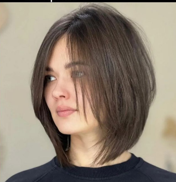 قصات شعر تعطي كثافة للشعر الخفيف.. لا تتردّدي في اعتمادها صورة رقم 4