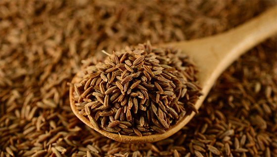 تلف الكبد والعقم.. 10 أسباب تجعلك تقلل من شرب الكمون وحتى إن كان مفيدا صورة رقم 2