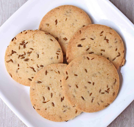 إليكم طريقة عمل البسكويت بالكمون الصحي واللذيذ صورة رقم 2