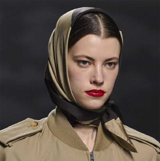 أبرز تسريحات الشعر العملية لإطلالات تجمع النعومة والأناقة في رمضان 2024 صورة رقم 2