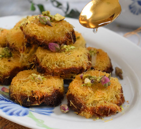 إليكم طريقة تحضير مبتكرة لأكواب الكنافة بالقشطة المميزة صورة رقم 7