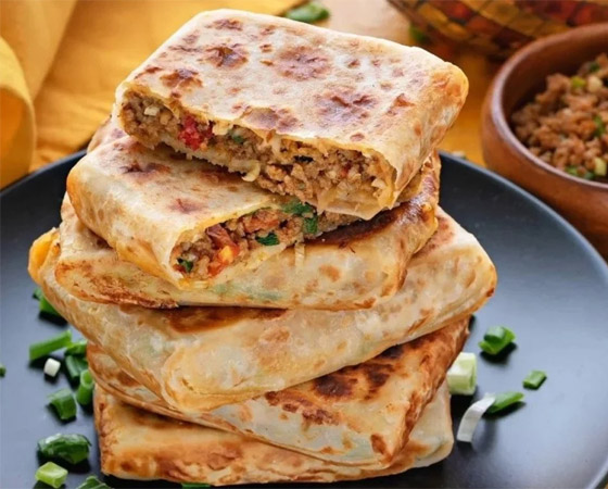 إليكم طريقة تحضير المطبق السعودي بالبيض صورة رقم 6