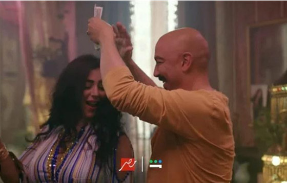 مسلسلات رمضان 2024 في فرفش بلس: مشاهد جريئة بمسلسل العتاولة تثير جدلا: متغدي كابوريا! صورة رقم 1