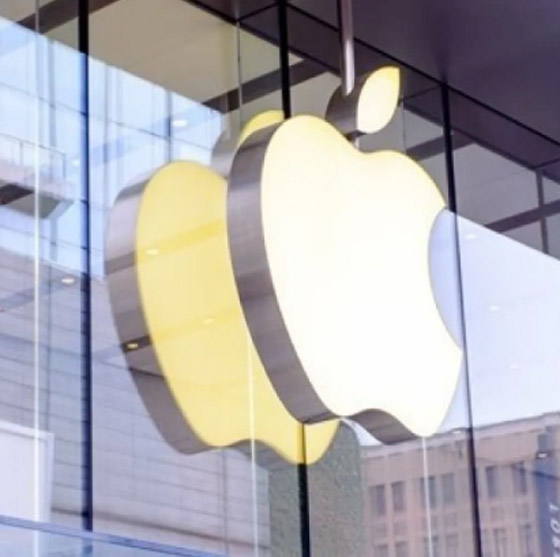 لأول مرة.. آبل تسمح بتحميل تطبيقات 