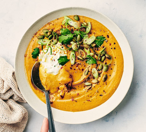 إليكم طريقة تحضير شوربة العدس والقرع لإفطار رمضان صورة رقم 5