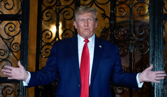 ترامب يحذر من مجزرة: الانتخابات الرئاسية ستشكل تحولا بالتاريخ الأمريكي! صورة رقم 5 ترامب يحذر من مجزرة: الانتخابات الرئاسية ستشكل تحولا بالتاريخ الأمريكي! صورة رقم 5