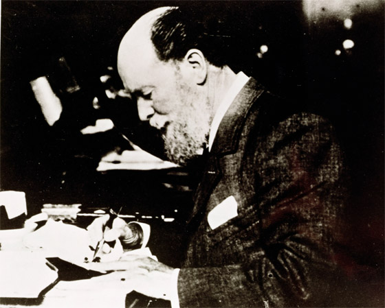 بيوم الأم: قصة (بيضة فابرجيه) أشهر هدية قدمها إمبراطور لوالدته بالتاريخ صورة رقم 3 بيوم الأم: قصة (بيضة فابرجيه) أشهر هدية قدمها إمبراطور لوالدته بالتاريخ صورة رقم 3