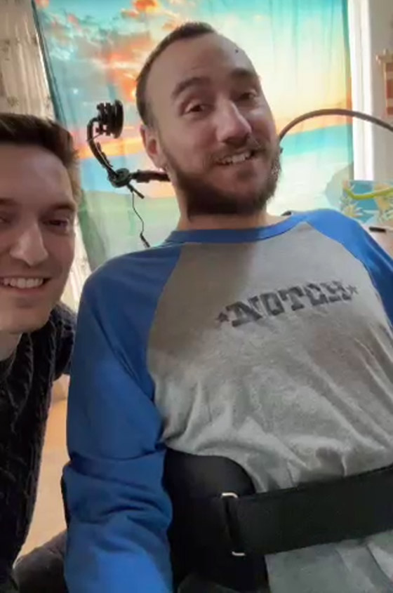 ماسك ينشر فيديو لأول إنسان خضع لزراعة شريحة بدماغه.. يتحكم بالكمبيوتر بذهنه صورة رقم 6 ماسك ينشر فيديو لأول إنسان خضع لزراعة شريحة بدماغه.. يتحكم بالكمبيوتر بذهنه صورة رقم 6