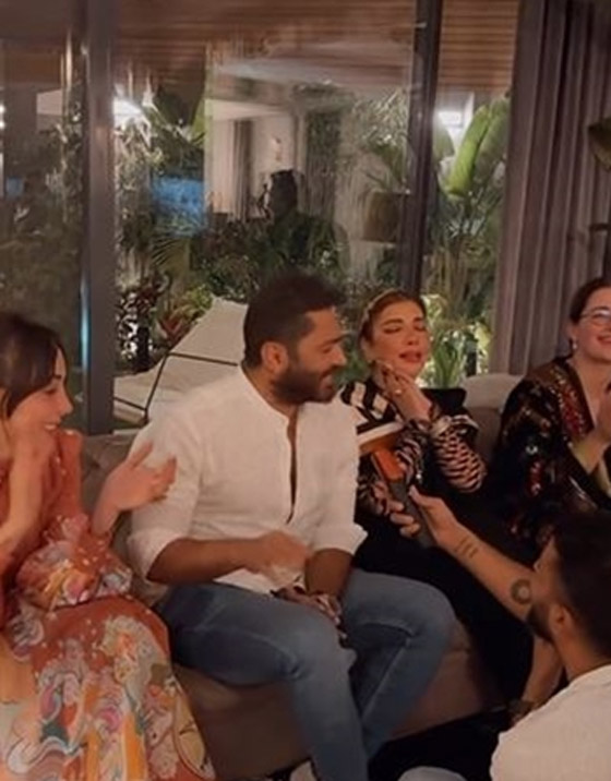 مسلسلات رمضان 2024 في فرفش بلس: دويتو أصالة وتامر حسني بسحور مي عمر (نعمة الافوكاتو) صورة رقم 12