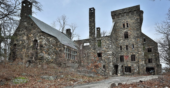 قصص مخيفة من داخل 7 منازل مهجورة حول العالم.. تاريخ مرعب صورة رقم 2