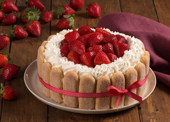 إليكم طريقة تحضير كعكة (حلى) شارلوت الفواكه اللذيذة صورة رقم 3