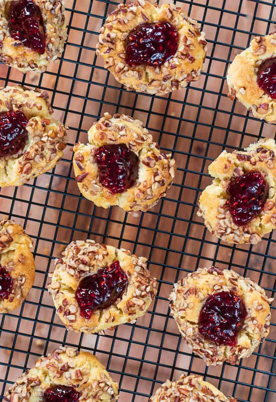 إليكم طريقة تحضير بسكويت الدمعة الطيب صورة رقم 4