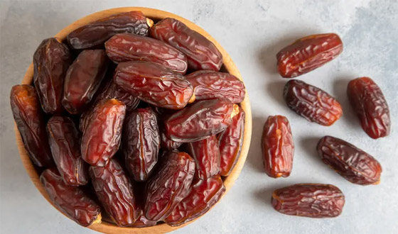بوجبتي الإفطار والسحور.. 8 فوائد ذهبية لتناول التمر صورة رقم 1