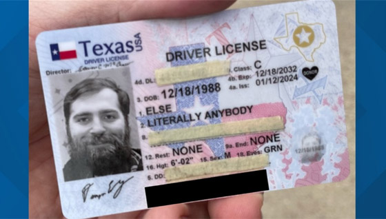 أمريكي يغير اسمه إلى 