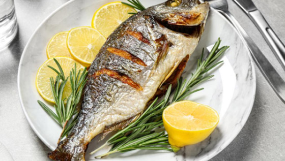 طريقة عمل سمك دنيس بالزيت والليمون غني بالفيتامينات والمعادن صورة رقم 2