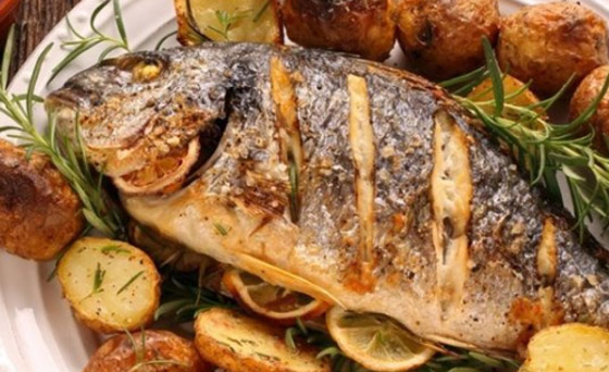 طريقة عمل سمك دنيس بالزيت والليمون غني بالفيتامينات والمعادن صورة رقم 6