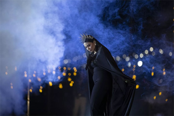 إفطار جماعي وغروب ناري.. فعاليات شهر رمضان حول العالم صورة رقم 2 إفطار جماعي وغروب ناري.. فعاليات شهر رمضان حول العالم صورة رقم 2