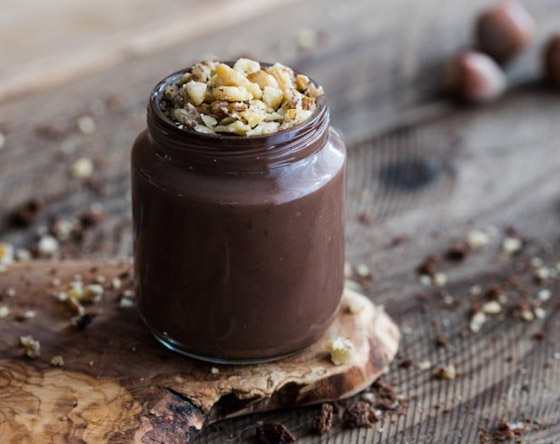 إليكم طريقة عمل مهلبية بالشوكولاتة الداكنة.. حلى باردة وصحية صورة رقم 3