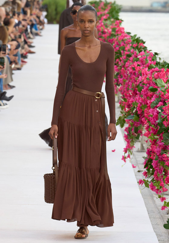 صور: 7 طرق لتنسيق التنورة الطويلة للمحجبات في رمضان 2024 صورة رقم 5