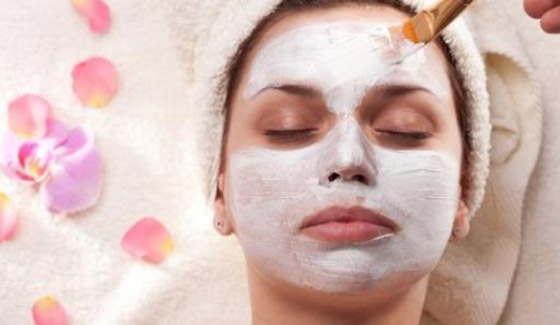 احذري هذه الأخطاء الشائعة في العناية بالبشرة.. اكتشفي البديل الصحيح صورة رقم 6